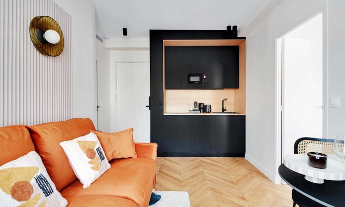 Quartier de Javel Apartment | Cozy Entire Apartment Near the Eiffel Tower