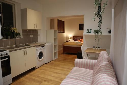 Addison Apartment | Cozy Flat in Hammersmith