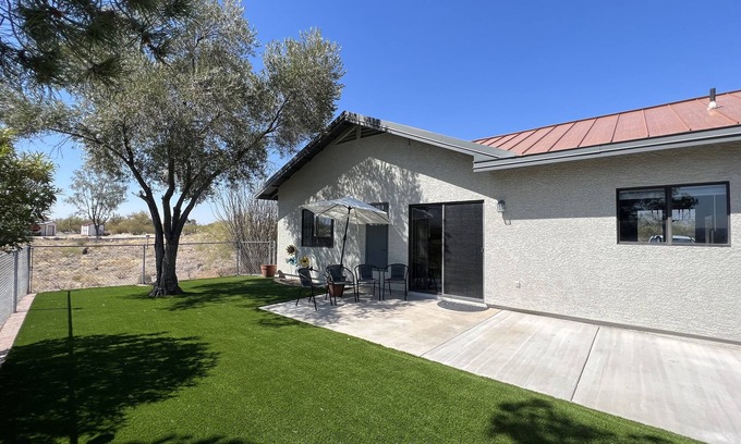 Tucson House | Cozy guesthouse with great views! Close to hiking and biking trails