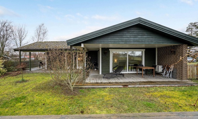 Karrebksminde House | Cozy home in Karrebæksminde with WiFi