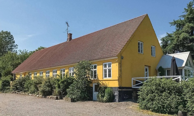 Østermarie House | Cozy home in østermarie with WiFi