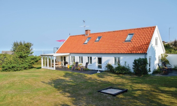 Rageleje House | Cozy home in Vejby with sauna