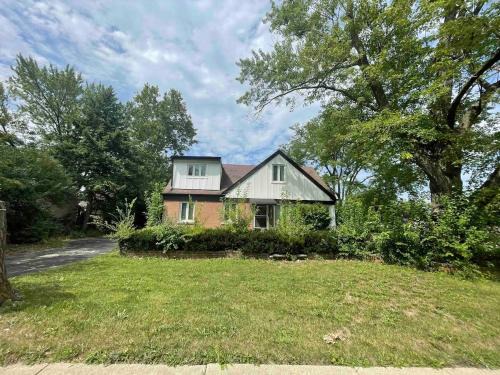 Des Plaines House | Cozy Home near O HARE fast internet