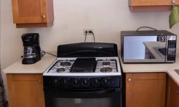 Montego Bay House | Cozy house in charming Montego Bay with AC, WiFi and all other amenities.