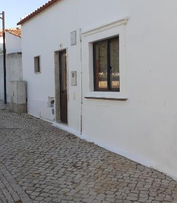 Azinhal Villa | Cozy house with rustic interior and fireplace