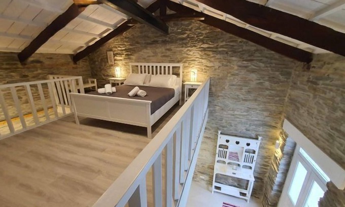 Paleopolis Apartment | Cozy Loft in Chora of Andros 1 min from the main beach!