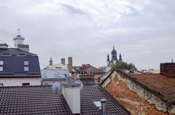 Prospekt Svobody Apartment | Cozy loft studio in downtown Lviv