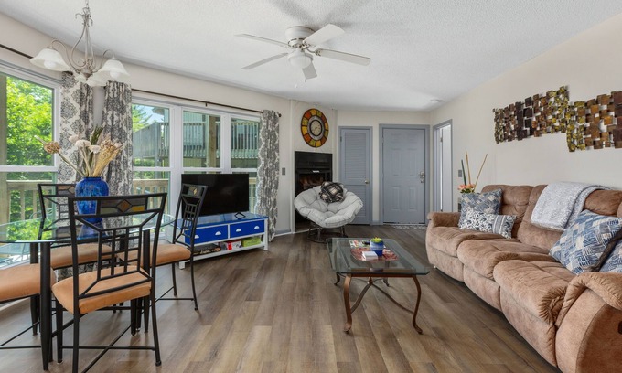 Banner Elk Condo | Cozy Mountain Retreat with Balcony – No Stairs Required!