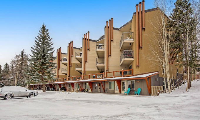 Wildernest Apartment | Cozy mountain view condo with patio - on bus route & great for skiing & boating