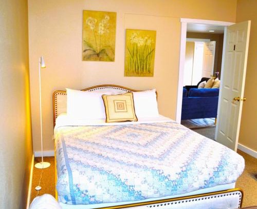 Grand Forks Apartment | Cozy Nest 5 A Beautiful Room to Rent