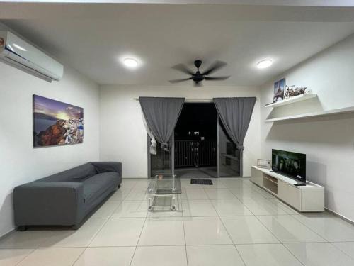 Pelabuhan Klang Apartment | Cozy Nest at Gravit 8, Your Sweet Home