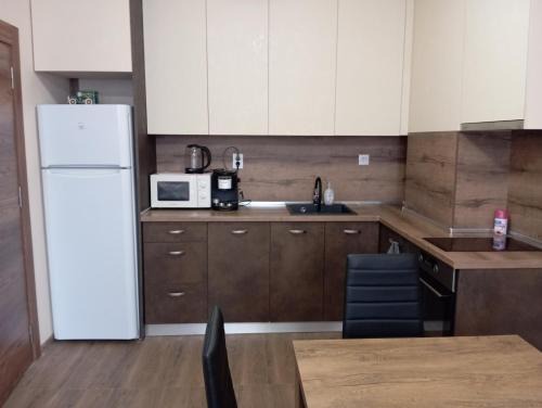 Blagoevgrad Apartment | Cozy New Apt - Уютен апартамент