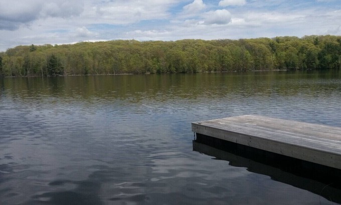 Central Frontenac Cottage | COZY PRIVATE COTTAGE WITH BOAT LAUNCH, ON BEAUTIFUL BOBS LAKE ON.