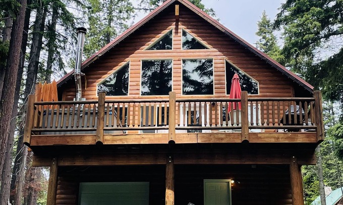 Roslyn Ridge Cabin | Cozy Ronald Lake Cle Elum Summer Oasis