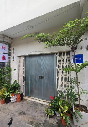 District 1 Apartment | Cozy Room Featuring Local Rattan & Bamboo