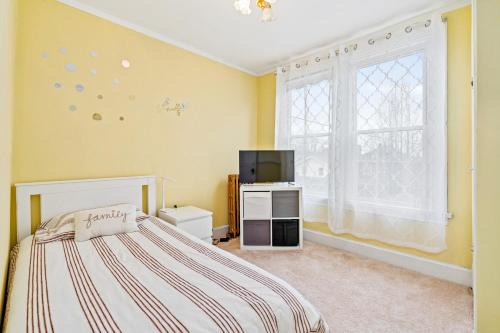 Swissvale House | Cozy Stay in Pittsburgh