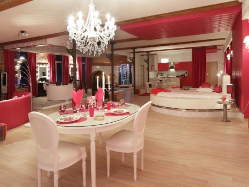 Ensival Apartment | Cozy Stay with Pool & Nature