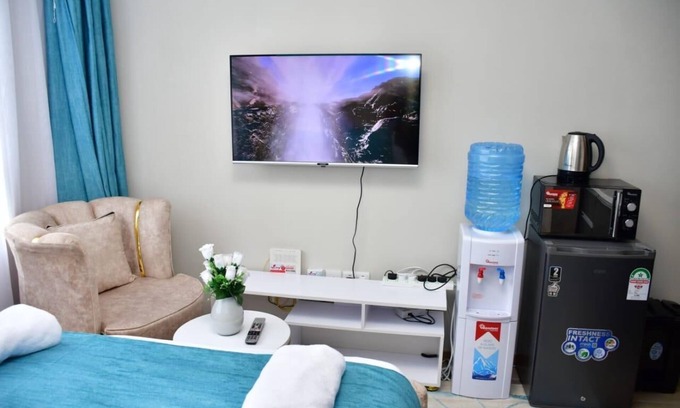 Syokimau Apartment | Cozy studio in delightful Nairobi with AC, fitness room, WiFi