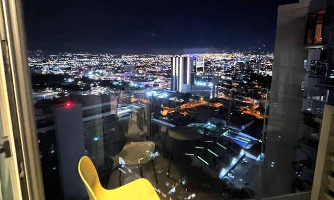 Mata Redonda House | Cozy studio with AC and WiFi in enchanting San José