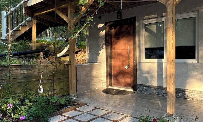 Town of Lumberland Apartment | Cozy Studio with WiFi and AC in enjoyable Glen Spey