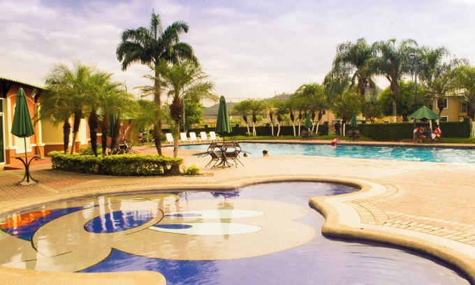 La Aurora Apartment | Cozy Suite 3bedr 5beds 1-8people 24h Security & Confort