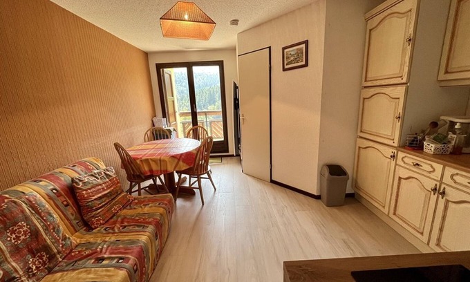 Laveissiere Apartment | Cozy T2 near slopes with parking and balcony