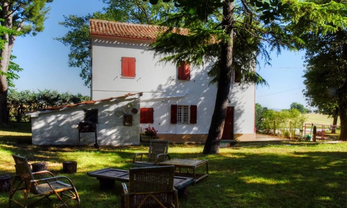 Chiesanuova House | Cozy typically Marche farmhouse