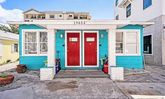 Indian Shores House | Cozy Unit #2 of a Two Unit Beach Bungalow