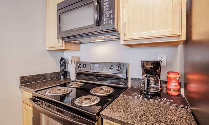 Central Business District Apartment | CozySuites - Current at the Banks