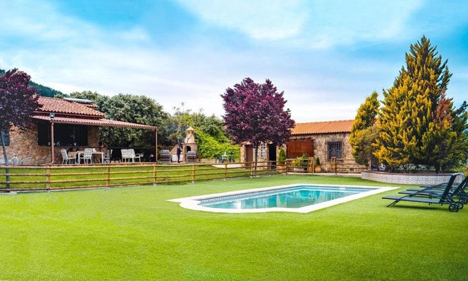 Fuenlabrada de los Montes House | CR El Portezuelo Boutique Experience