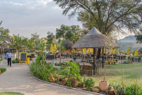 Lanseria Resort | Cradle Moon Lakeside Game Lodge