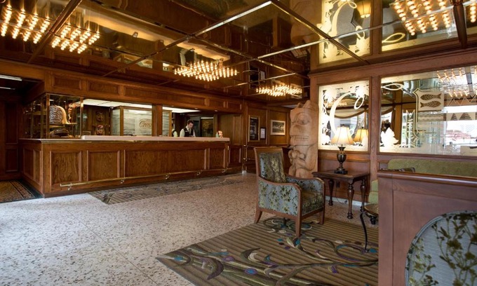 Prince Rupert Hotel | Crest Hotel