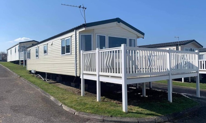 Crimdon House | Crimdon dene bay view holiday home NO SMOKING NO PETS
