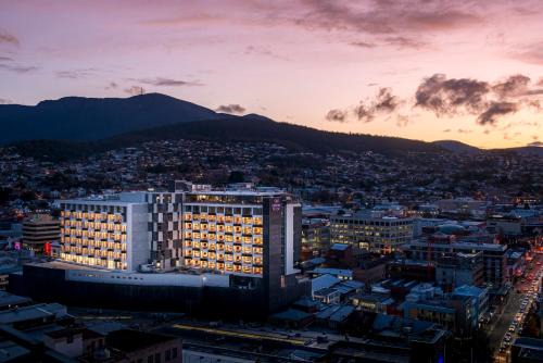 Hobart Central Business District Hotel | Crowne Plaza Hobart by IHG