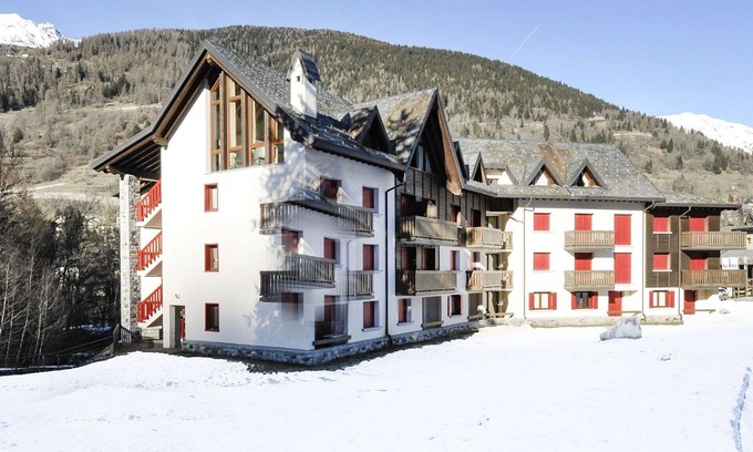 Ponte di Legno House | Crozzon Di Lares A6 by Halldis