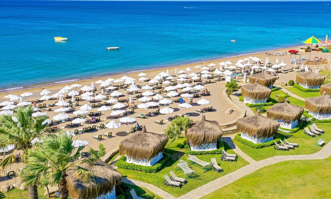 Beldibi Resort | Crystal Flora Beach Resort – All Inclusive