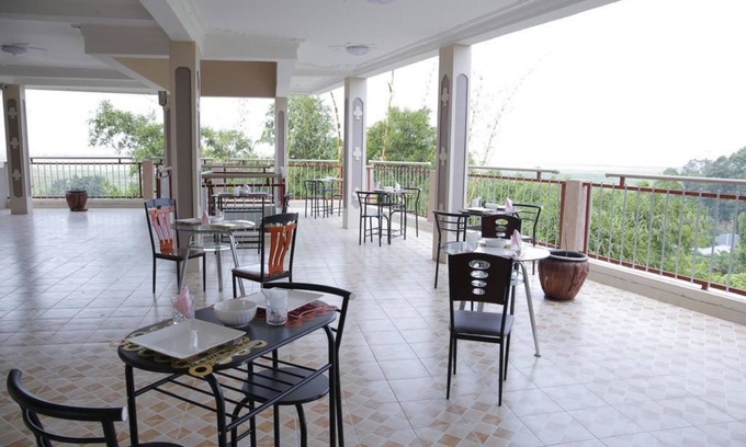 Entebbe Hotel | Crystal Hotel Apartments Entebbe