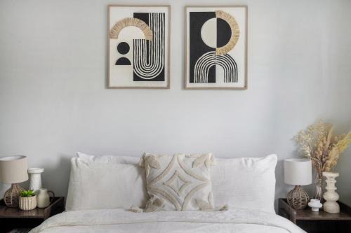 London Borough of Ealing House | Cuckoo Avenue Hububb Stay