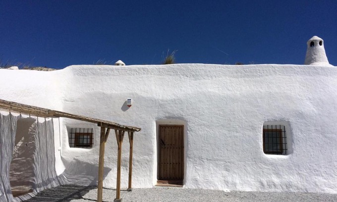 Baza House | Cuevas del Cipres