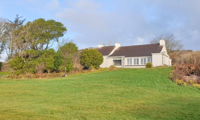 Claddaghduff Cottage | Cushatrough Claddaghduff