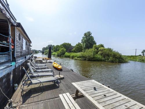 Merkem Boat Rental | Cushy Boat in Merkem with Terrace