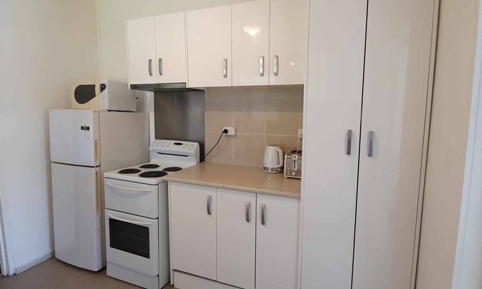 Blackall Cottage | Cute Cottage in Blackall