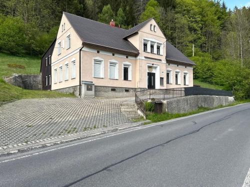 Albrechtice v Jizerskych horach Ski Chalet | Sluneční dům