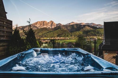 Koscielisko Ski Chalet | Czarne Wierchy jacuzzi - Luxury Chalets Kościelisko