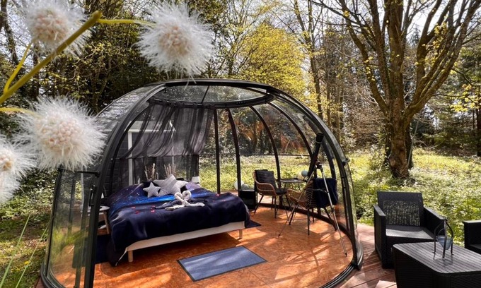 Saint-Evarzec Other | Dôme Atmo'sphère, la tête dans les étoiles avec accès piscine