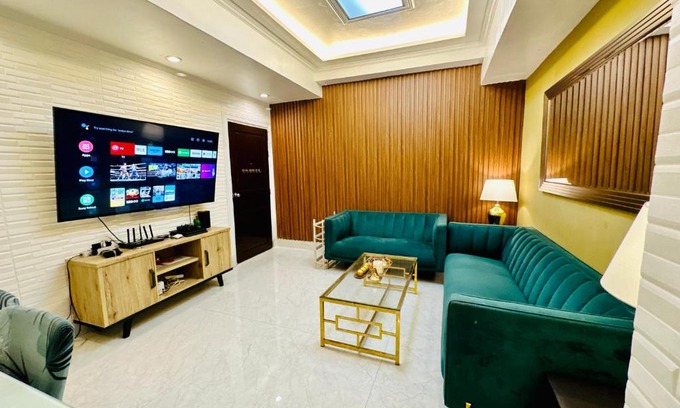 South Triangle Apartment | D2 of 2: 53-Sqm 1-Bedroom Condo