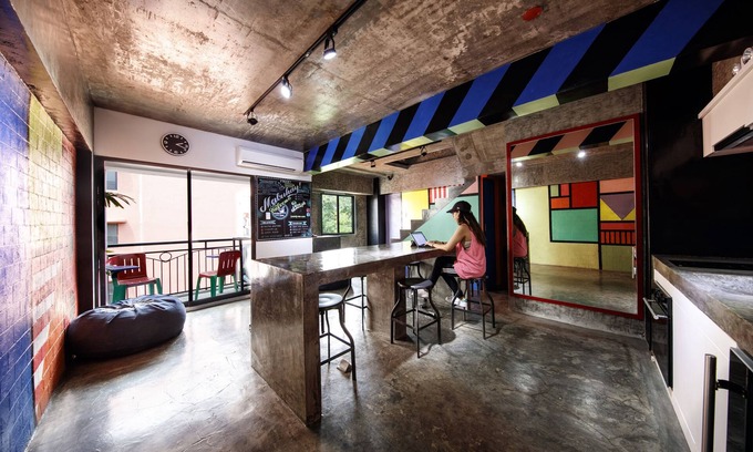 Mactan Export Processing Zone Hotel | D522 Hostel at Kiener Hills - Near Cebu Airport