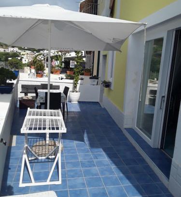 Ponza Apartment | Da Lucia - Alloggio turistico Santa Maria