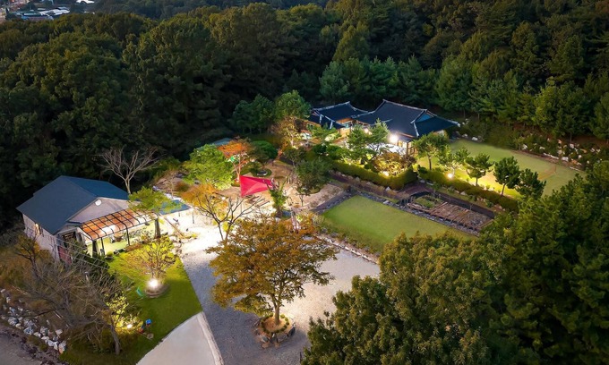 Ansan House | Daebudo Bomnaldogchaepension