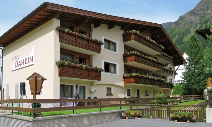 Plangeross Apartment | Daheim – Mittagskogel by Interhome